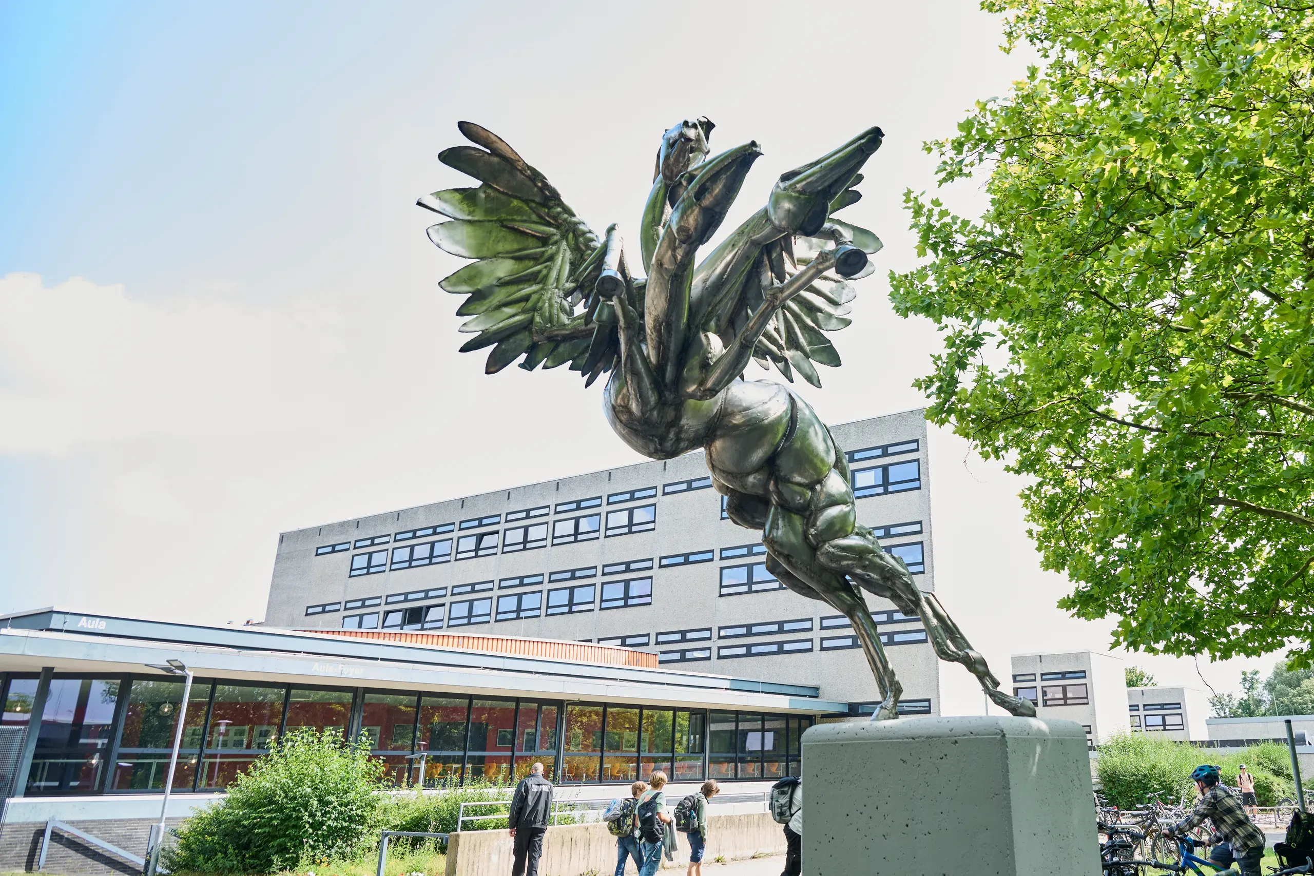 Das Schulgebäude vom Gymnasium Raabeschule